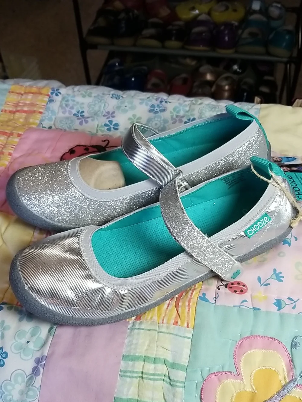 Chooze Silver Glitter Mary Jane Shoes Size 6 NWT But Imperfect Please See Photos